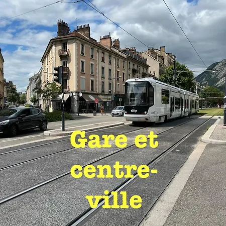 アパート L Evazion Jacuzzi Appartement Grenoble *